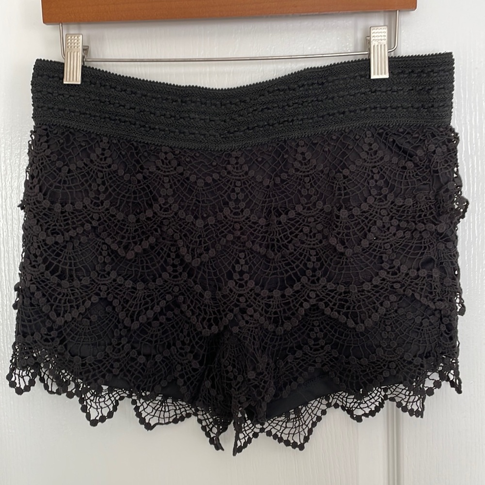 Jolt black lace shirt